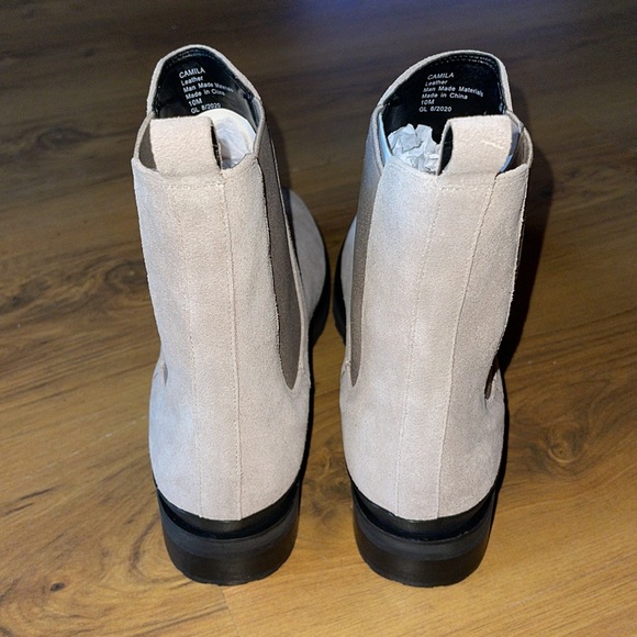 AEROSOLES Women's Leather Camila Chelsea Boot 10 Used good condition - Picture 11 of 14